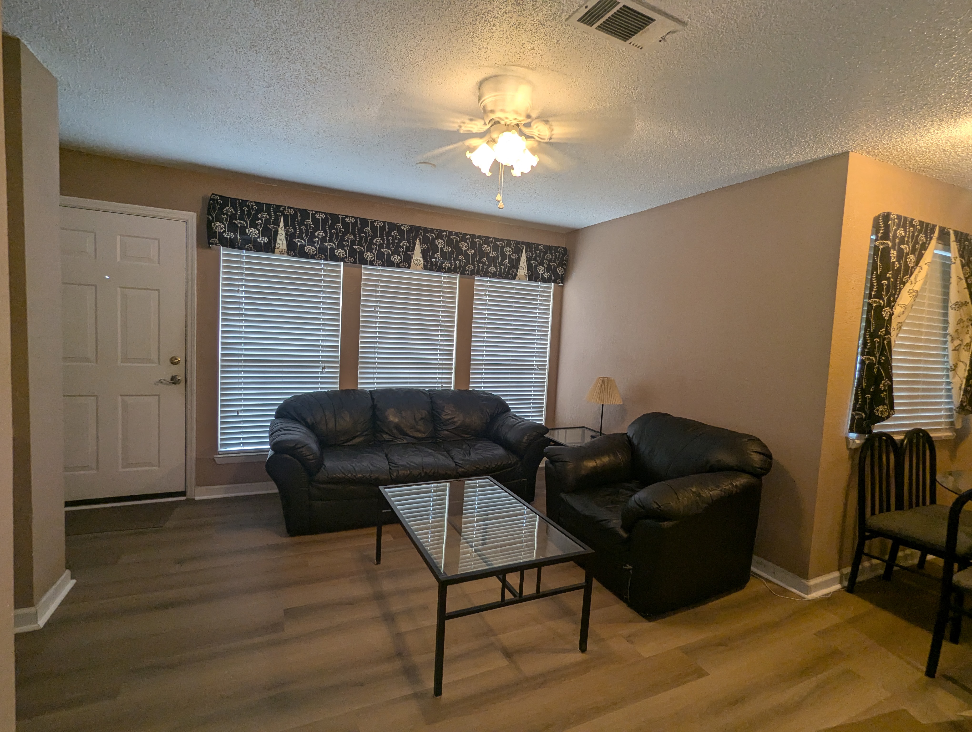 Auburn Crossing #244